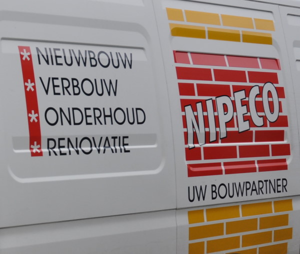 Bouwbedrijf Nipeco: uw betrouwbare partner Nipeco bus